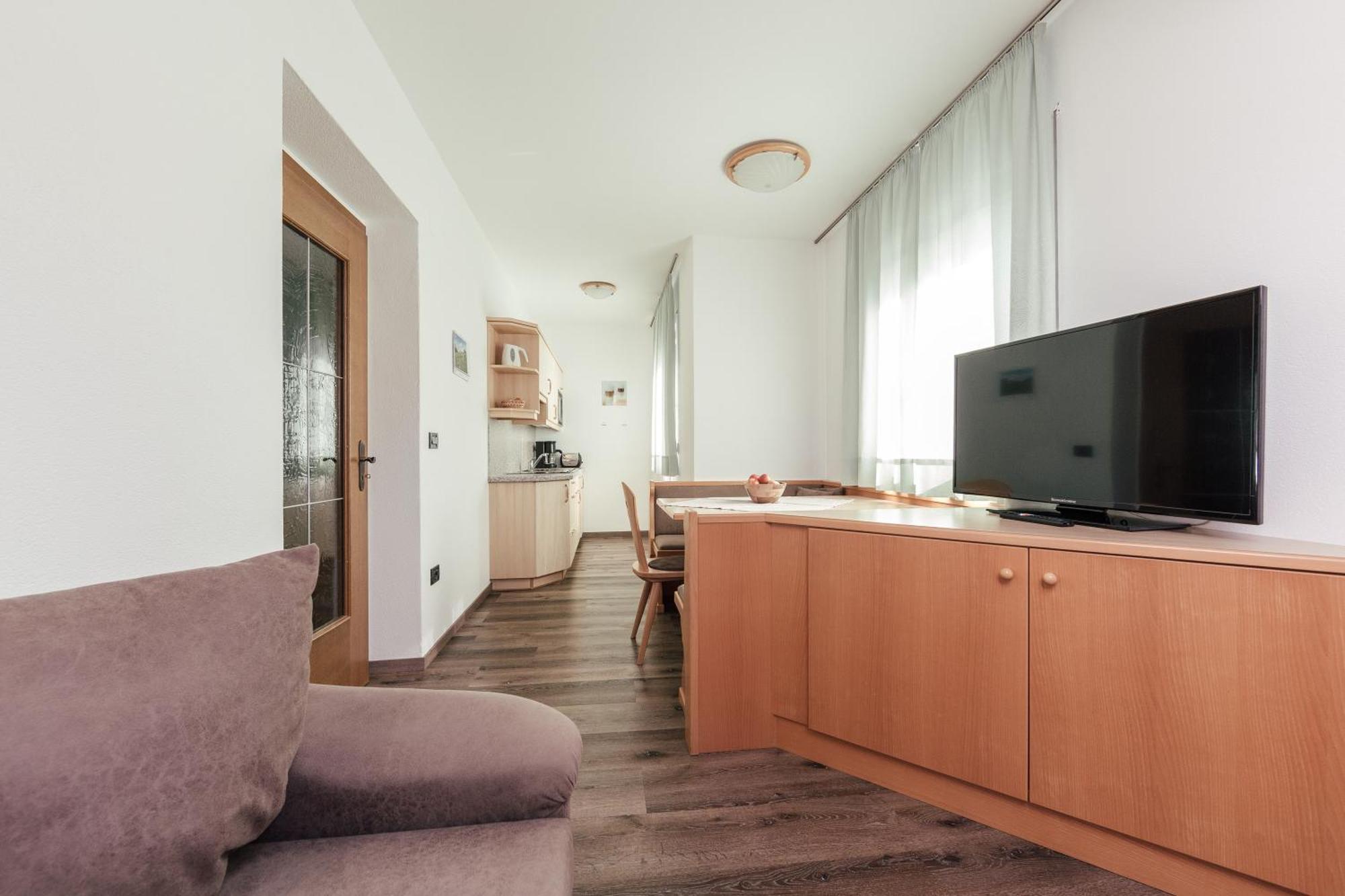 Hotel Garni Sirmian Merano Room photo